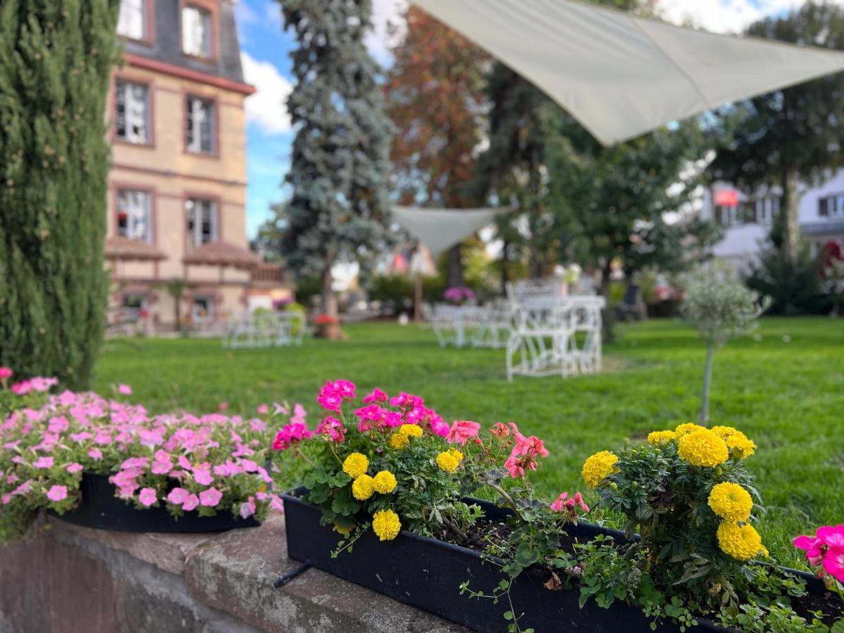 Hotel Le Manoir บาร์ ภายนอก รูปภาพ